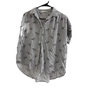 Jane & Delancey size medium short sleeve button down Zebra top new with tags